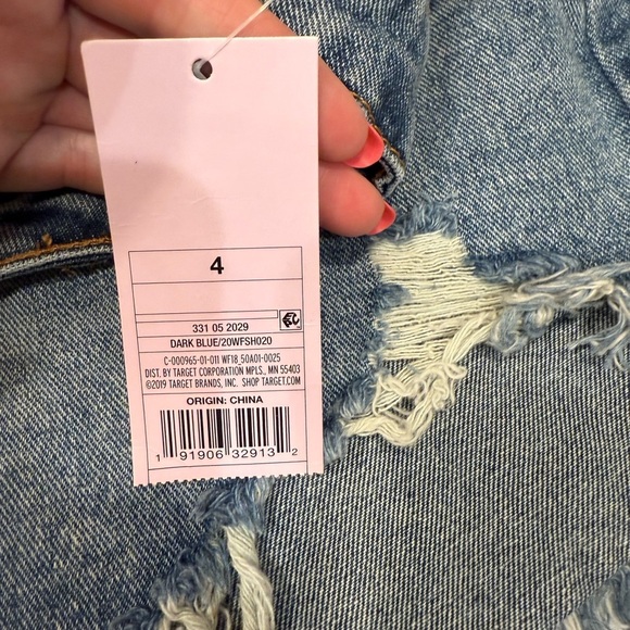 Wild Fable High Rise Distressed Frayed Denim Shorts - Picture 3 of 6